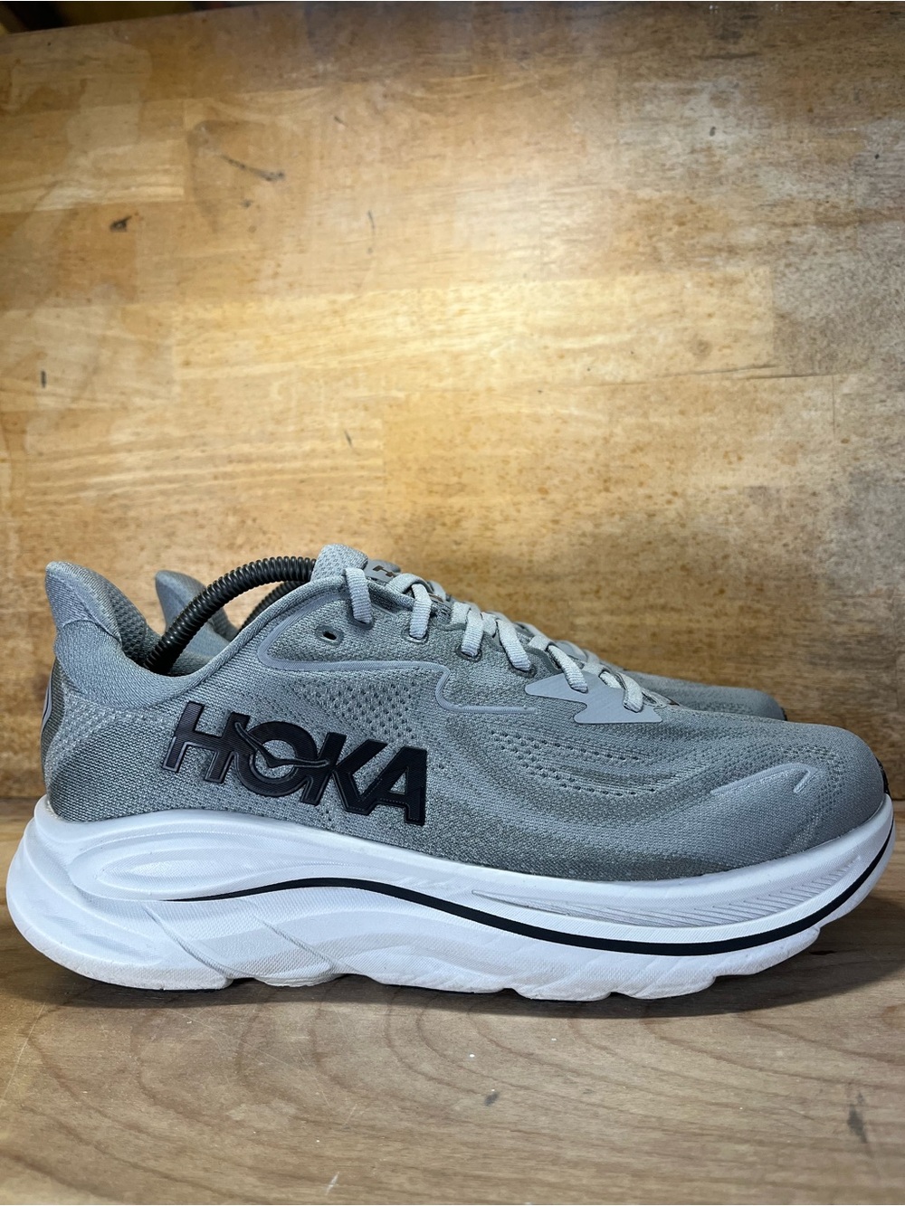 Hoka One One Clifton 10 REFLECTIVE Mens Size 10 Wide Running Shoes Sneakers Gray